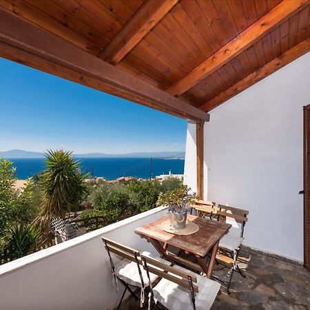 شقة Seaside Heaven - Sunset Views Close To The Beach كالاماتا المظهر الخارجي الصورة