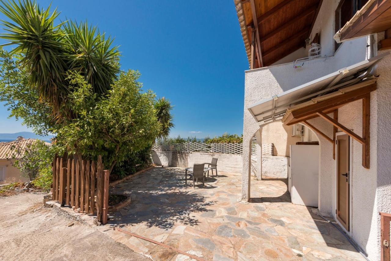 شقة Seaside Heaven - Sunset Views Close To The Beach كالاماتا المظهر الخارجي الصورة